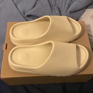 yeezy slide bone